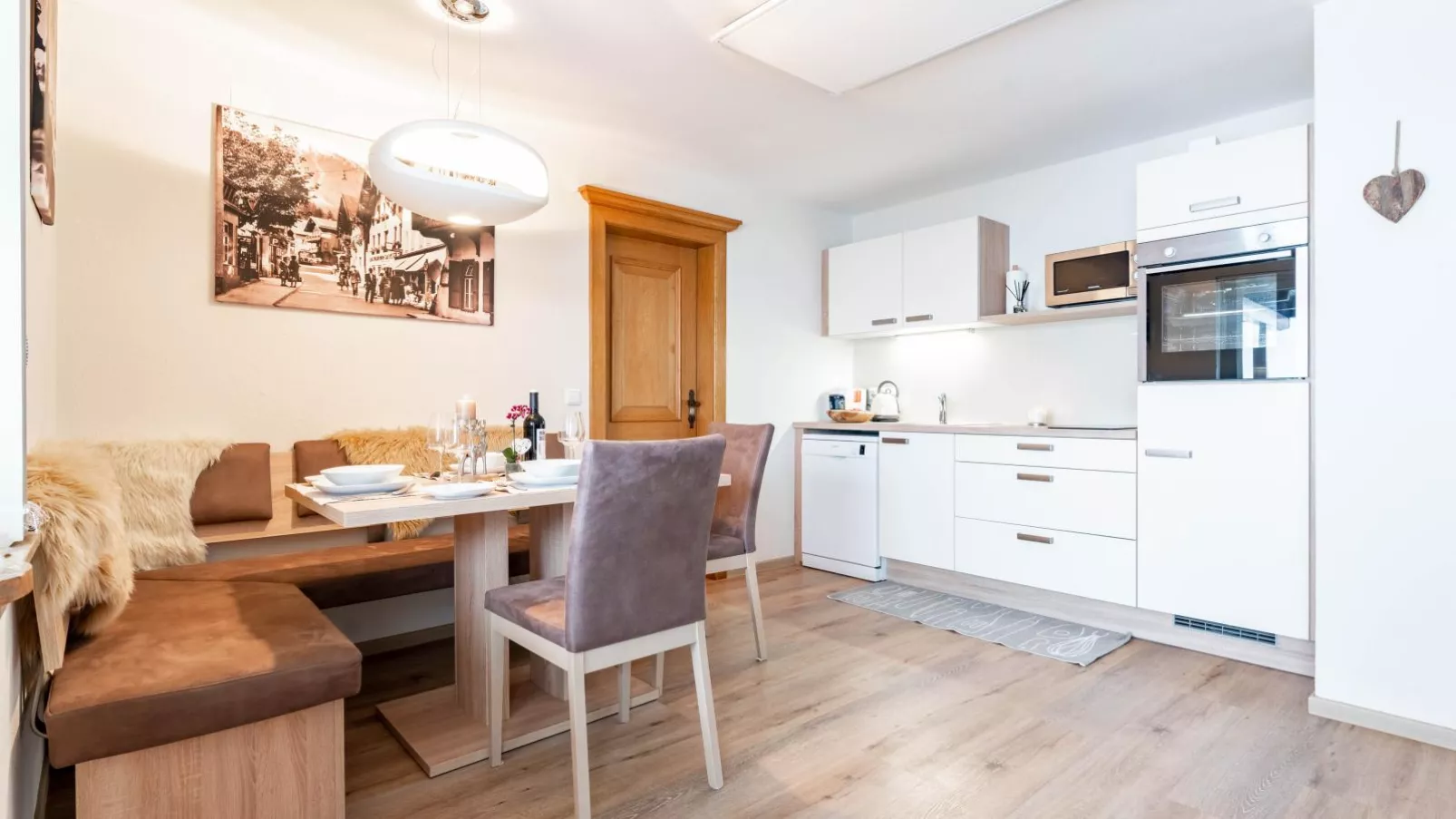 Maiskogelblick-Dining room