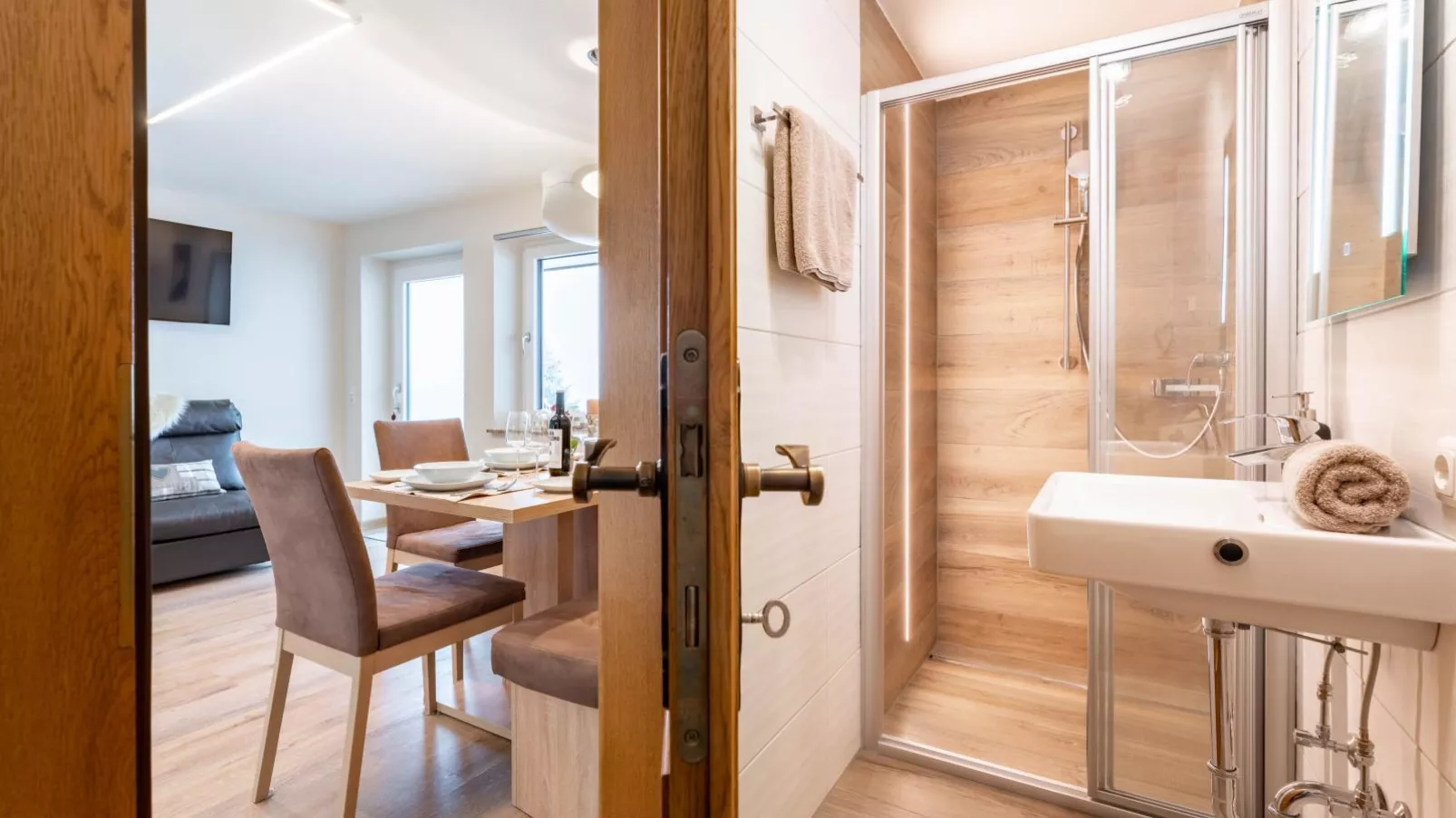 Maiskogelblick-Bathroom