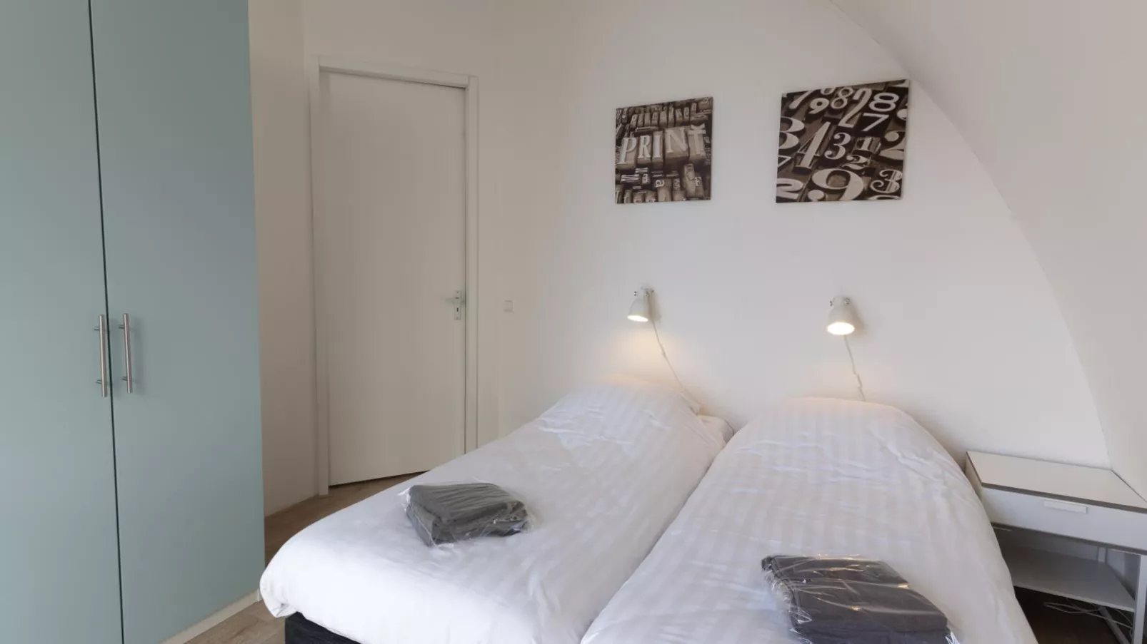 Zeebaars-Bedroom