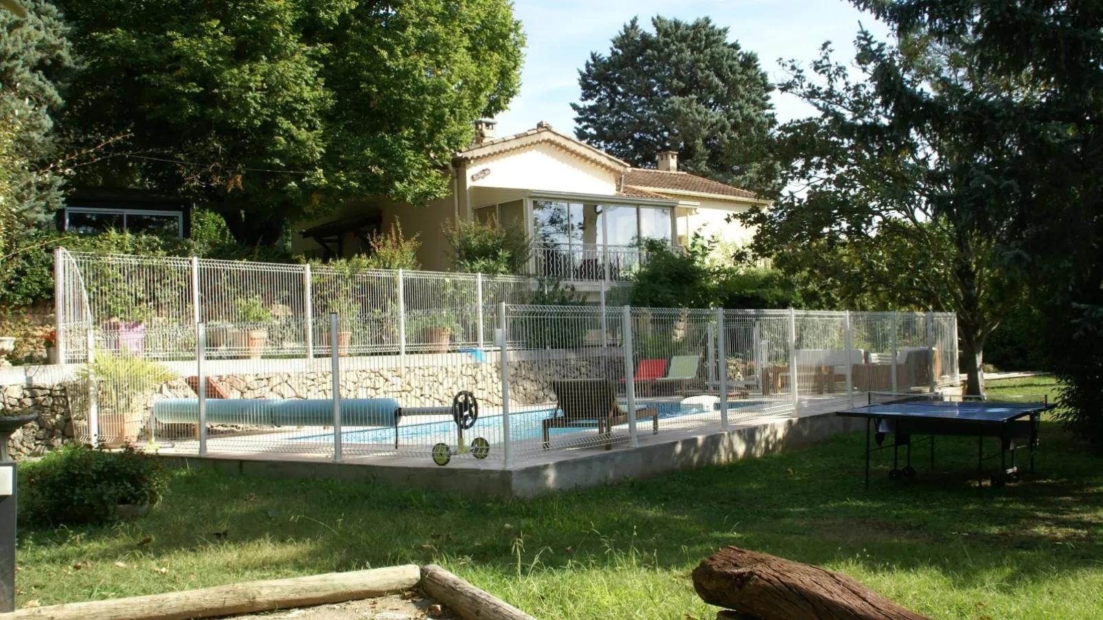 La Louzie-Pool