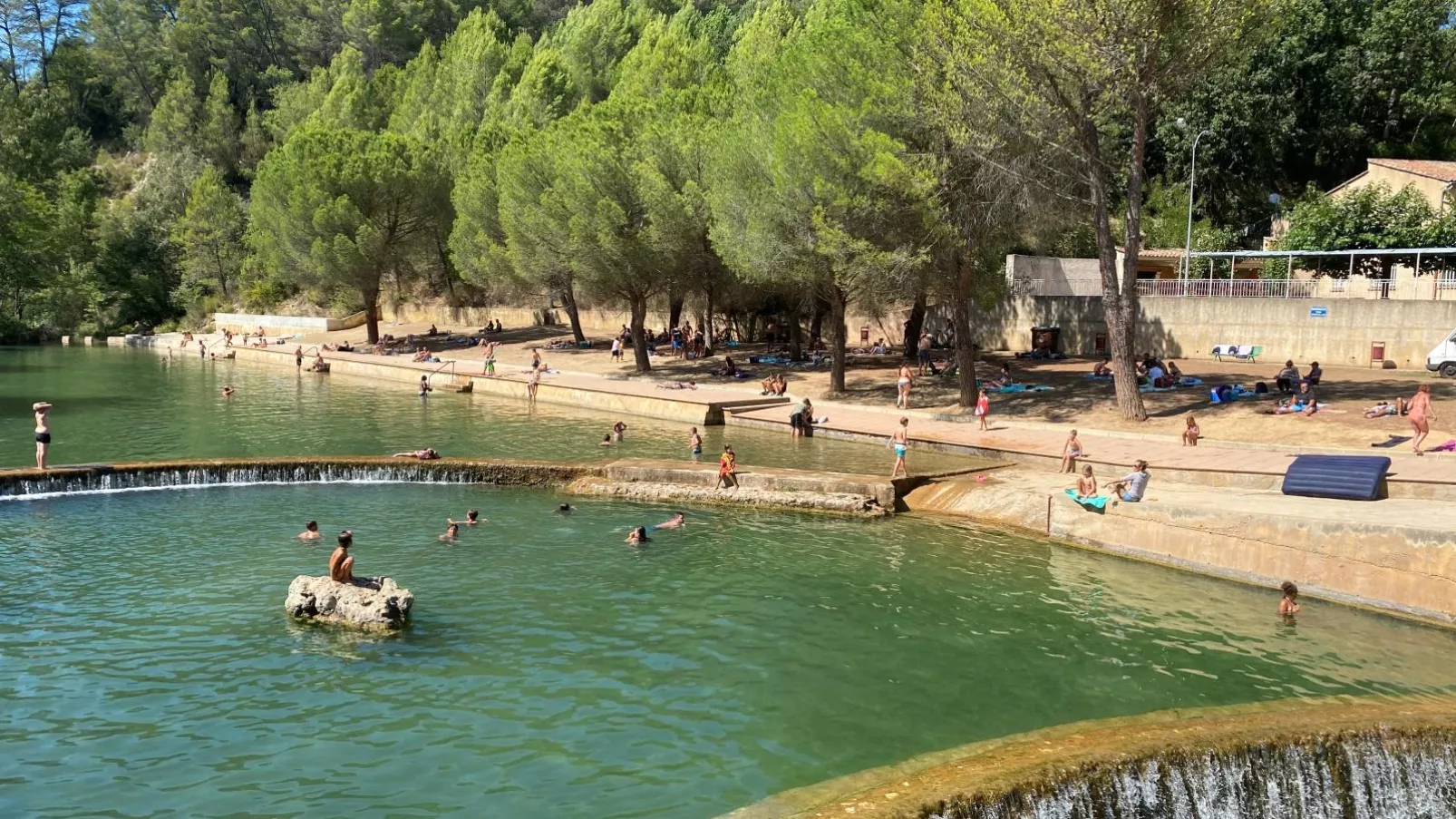 La Louzie-Areas summer 1km
