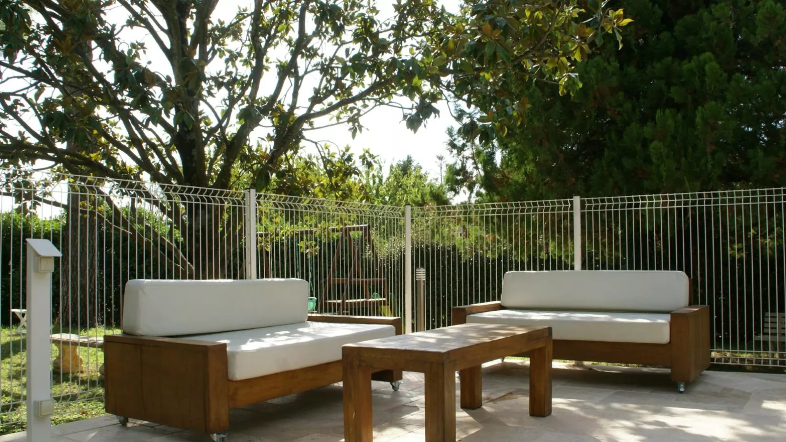 La Louzie-Terrace balcony