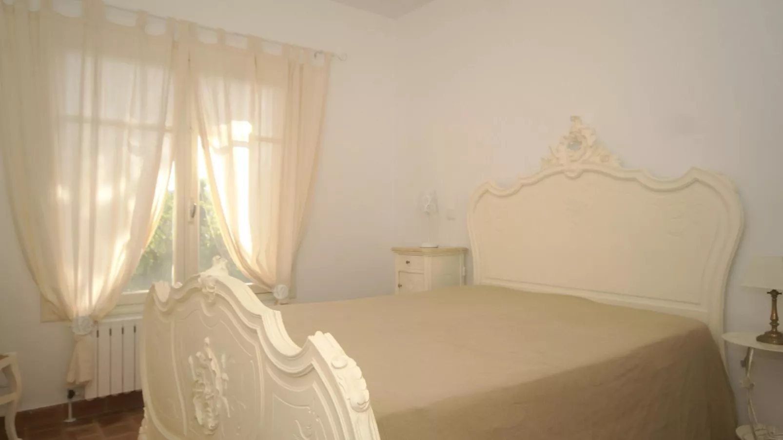 La Louzie-Bedroom