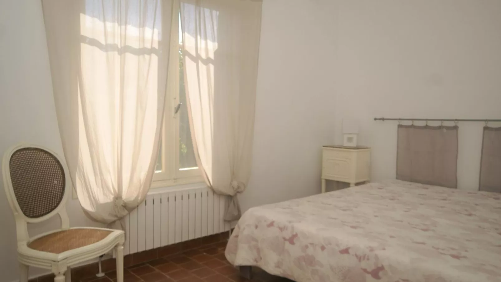 La Louzie-Bedroom