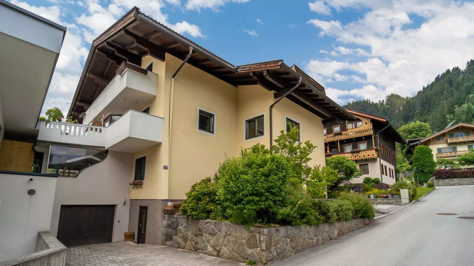 Haus-Verena-Exterior summer