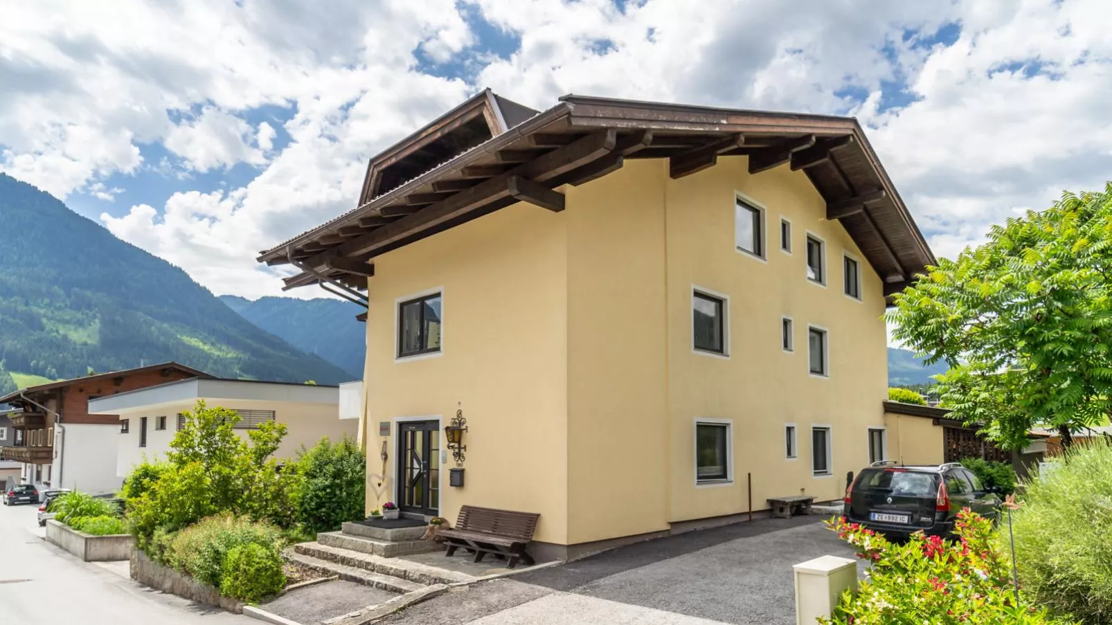 Haus-Verena-Exterior summer