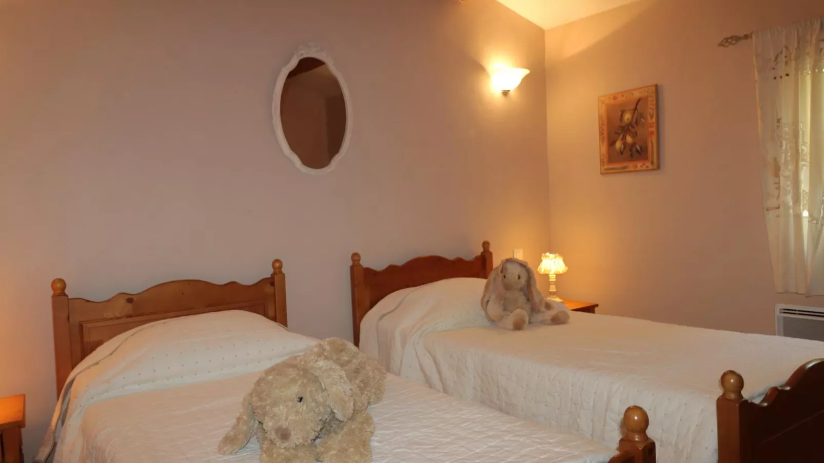 Orchidée-Bedroom
