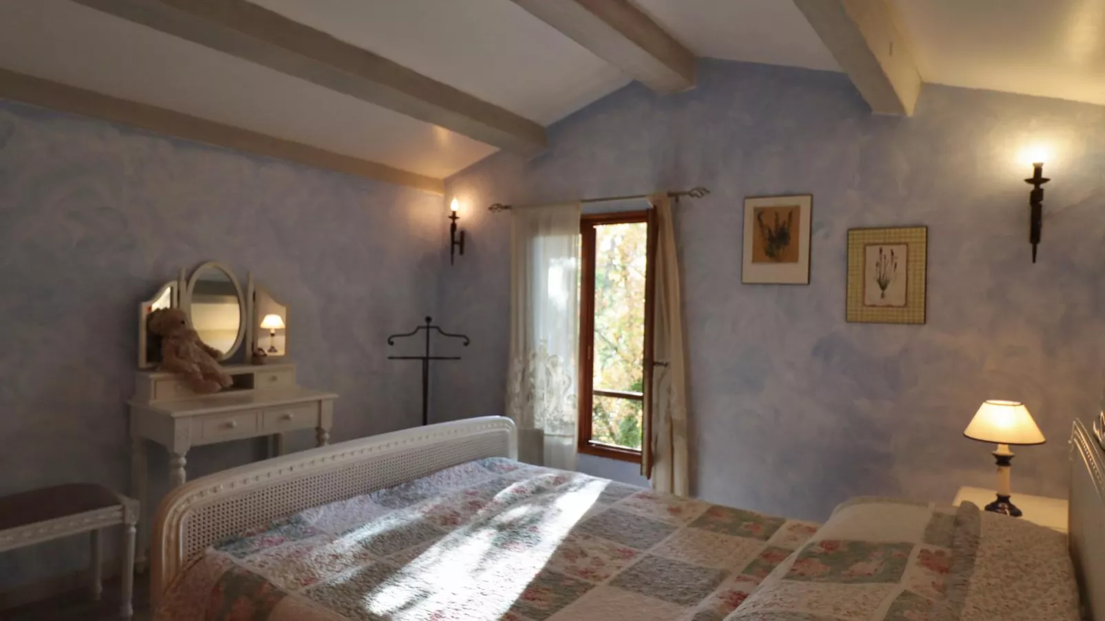 Orchidée-Bedroom