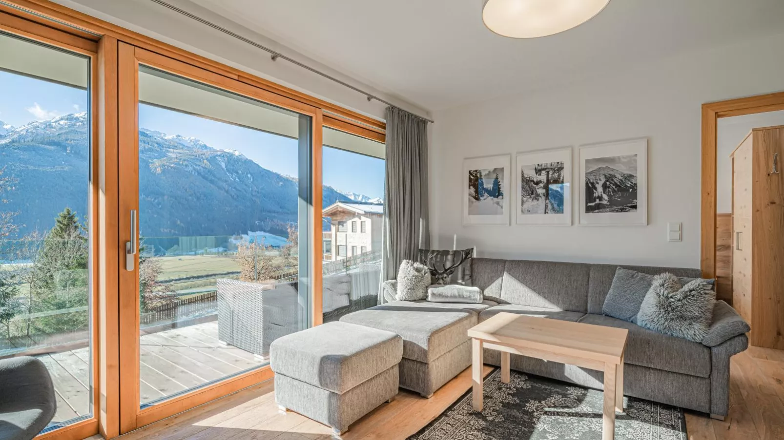 Tauern Juwel Top 8-Living room