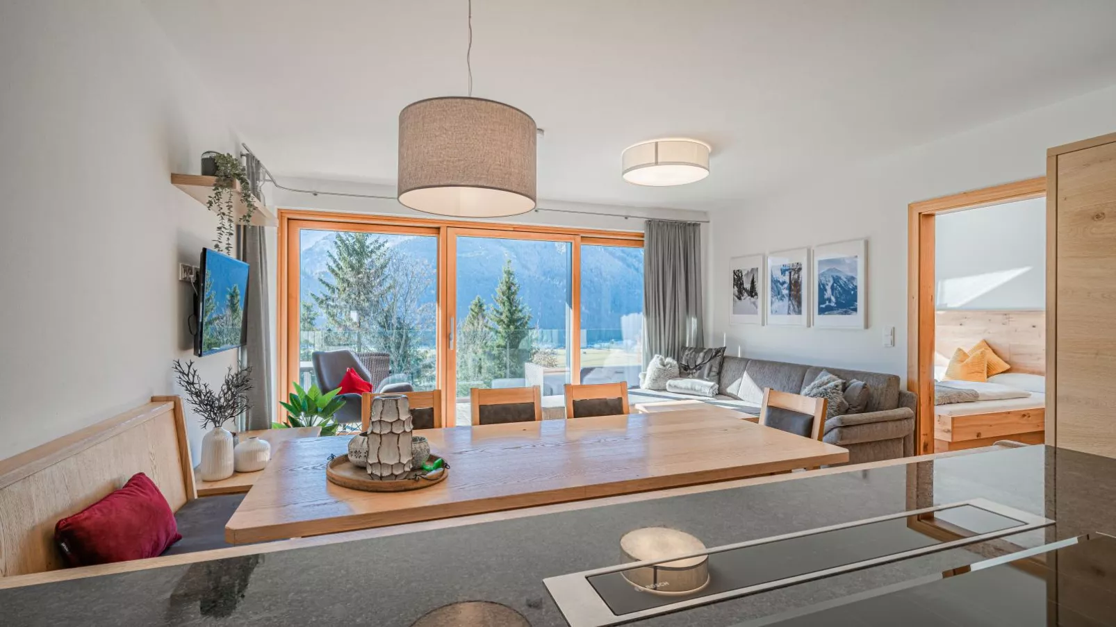 Tauern Juwel Top 8-Dining room