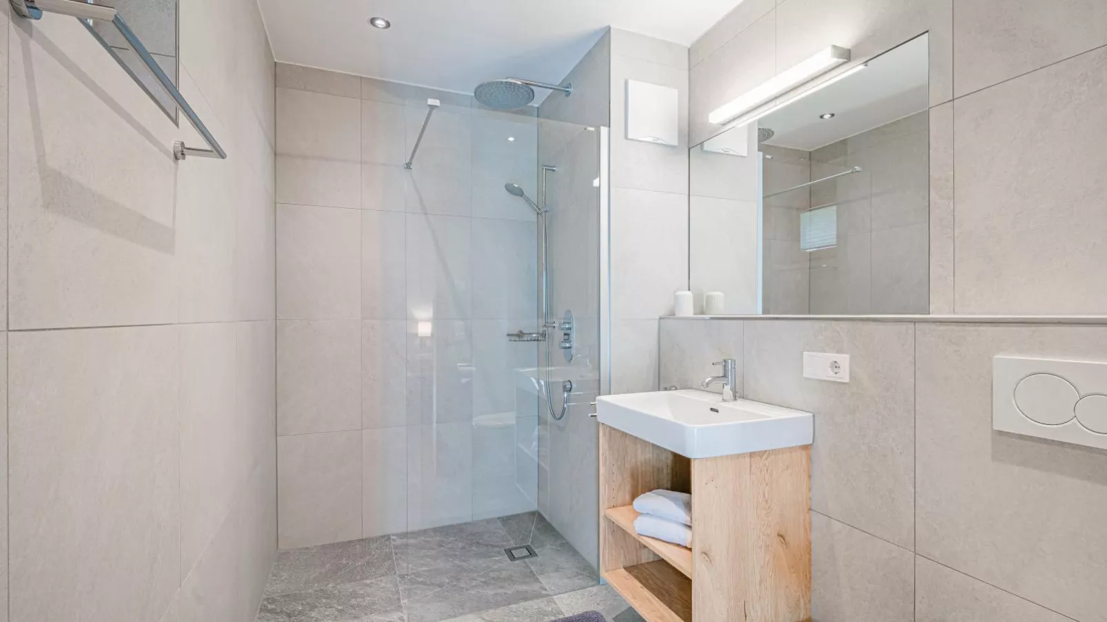 Tauern Juwel Top 8-Bathroom