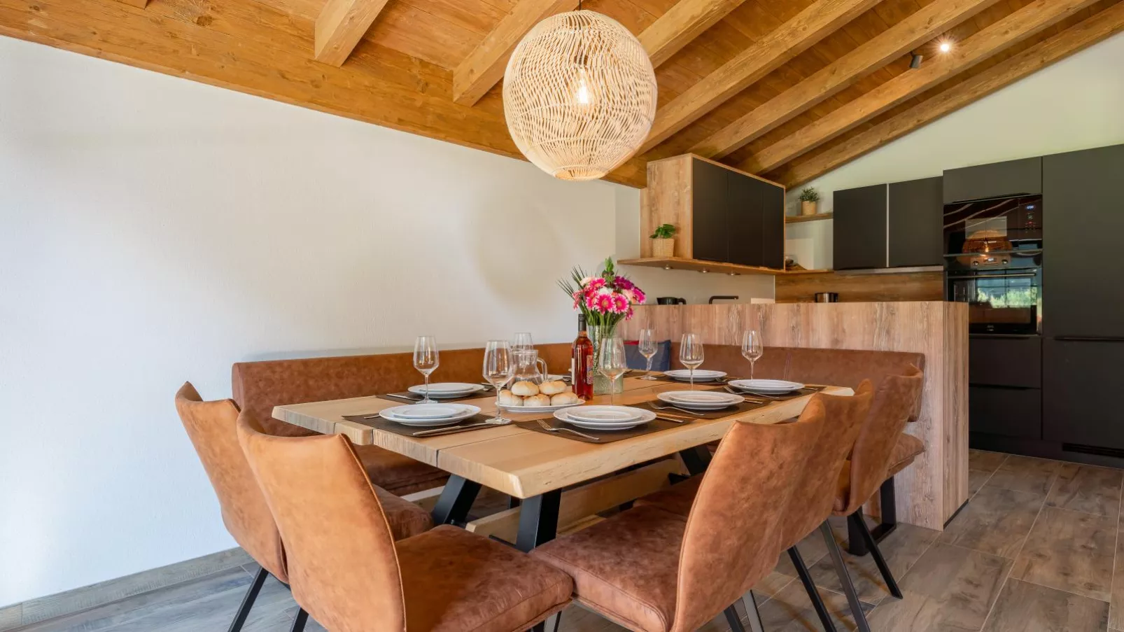 Almrausch-Dining room