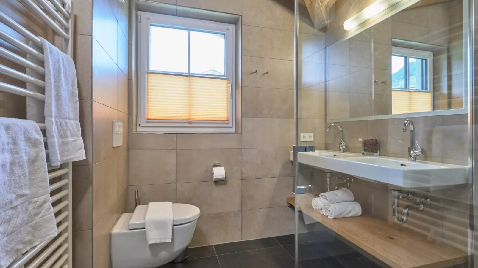 BergbiberHAUS XL-Bathroom