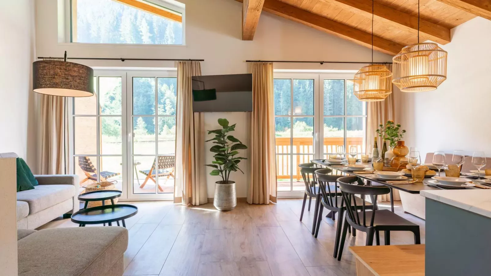 FIIF Pinzgau-Living room