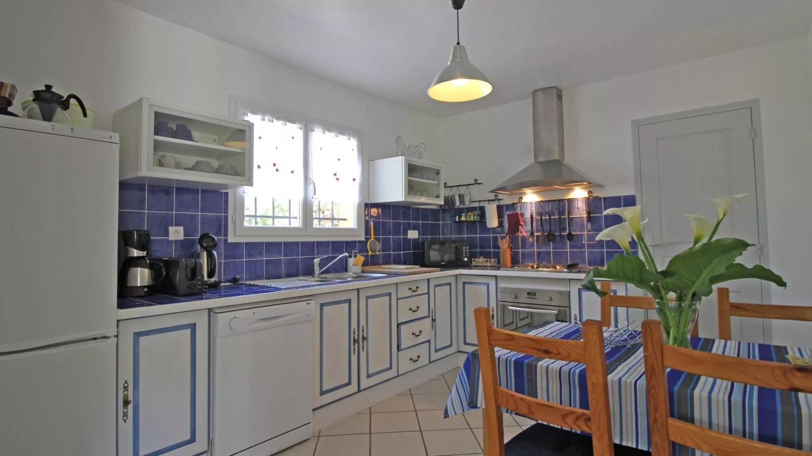 Loustalet Plus-Kitchen