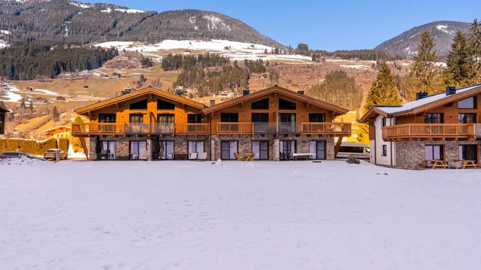 Almrausch-Exterior winter