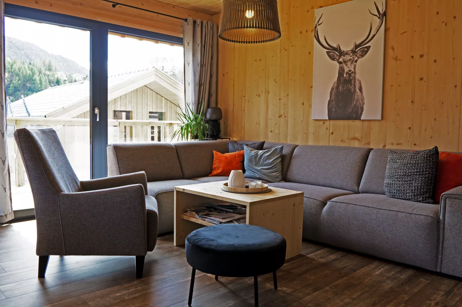 Bergeralm Chalets 2-Living room