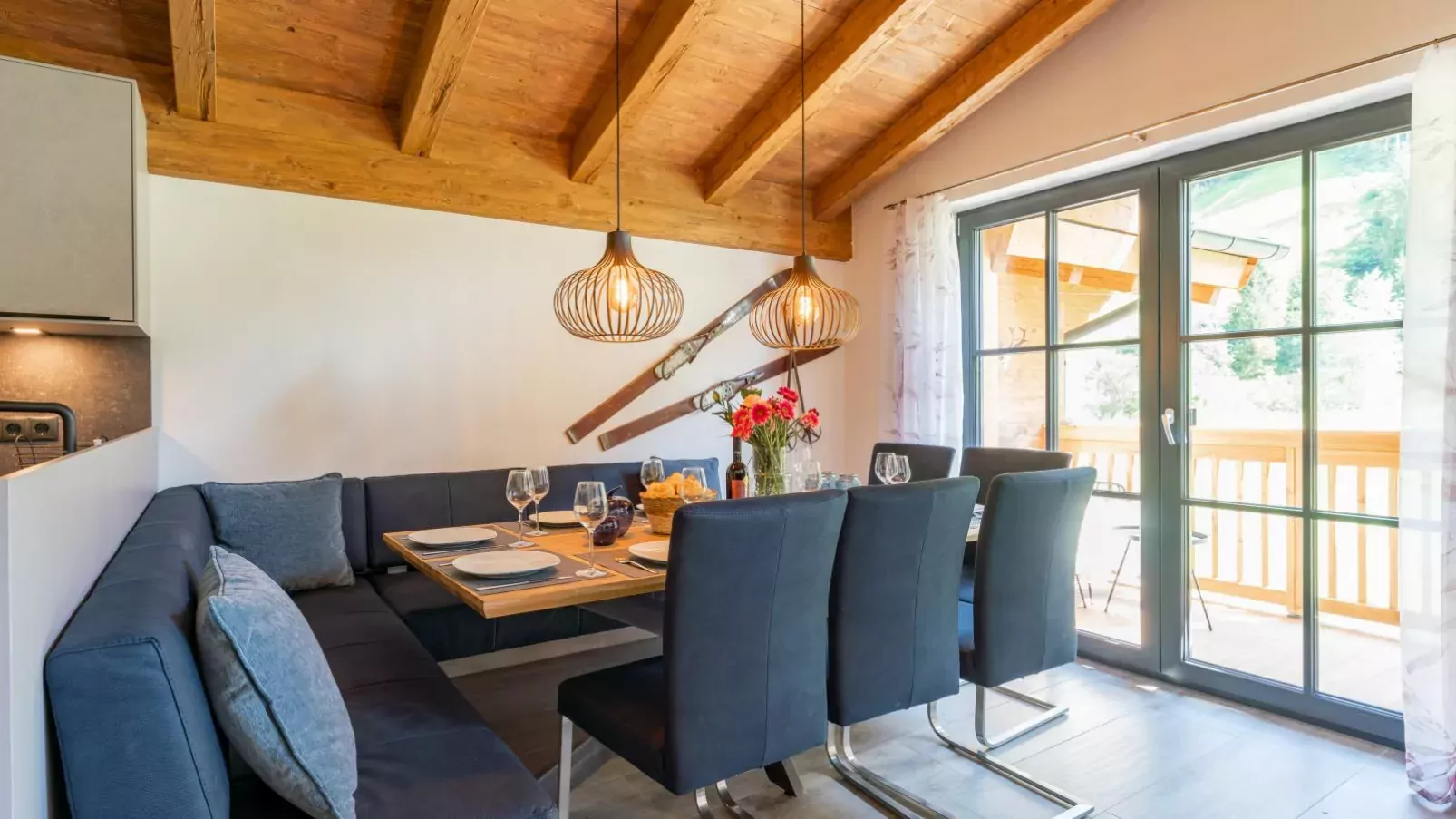 Pinzgau Lodge 2D-Dining room