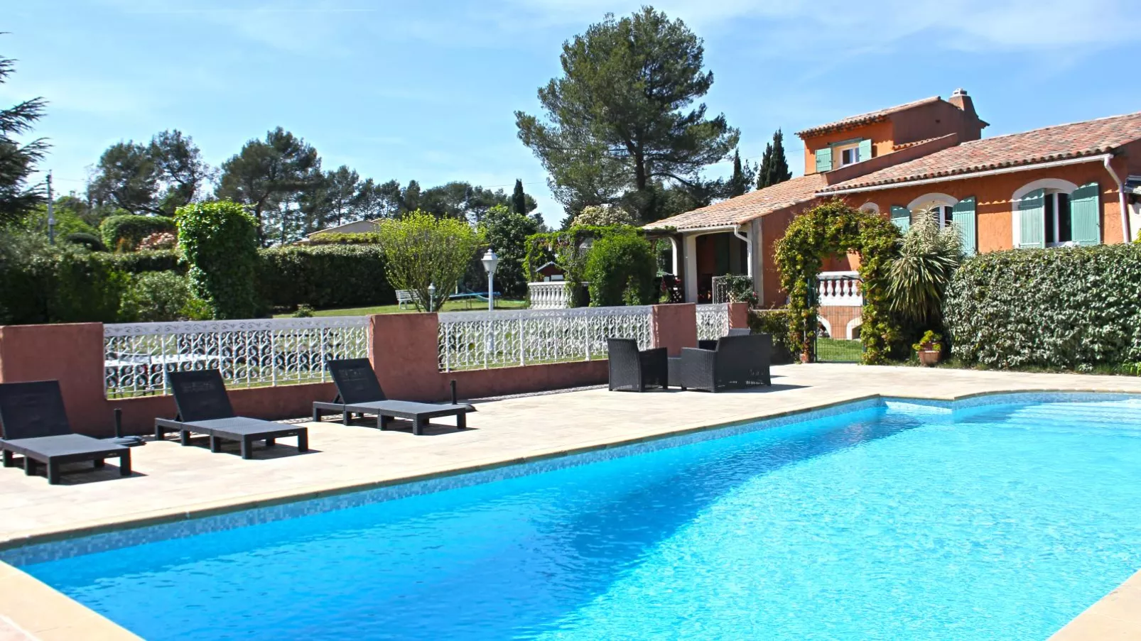 Villa Nycou-Extérieur été