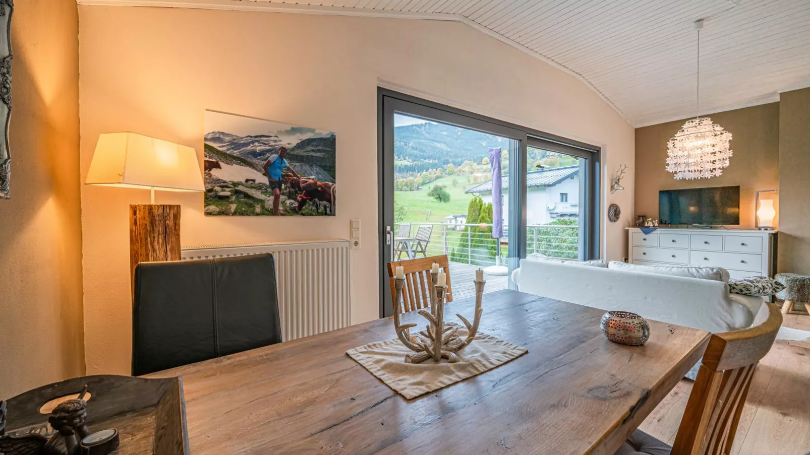 Schneeflocke XL-Dining room