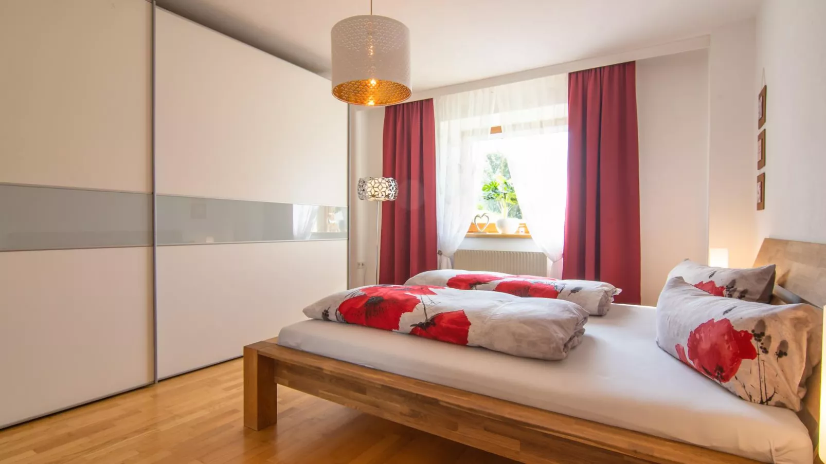 Haus Kienast-Bedroom