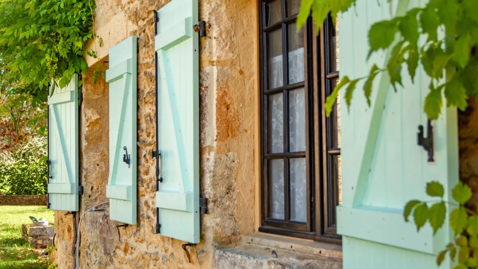 Maison Sauveterre-la-Lémance-Exterior summer