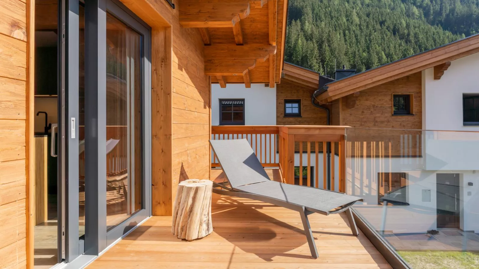 Chalet Joep-Terrace balcony