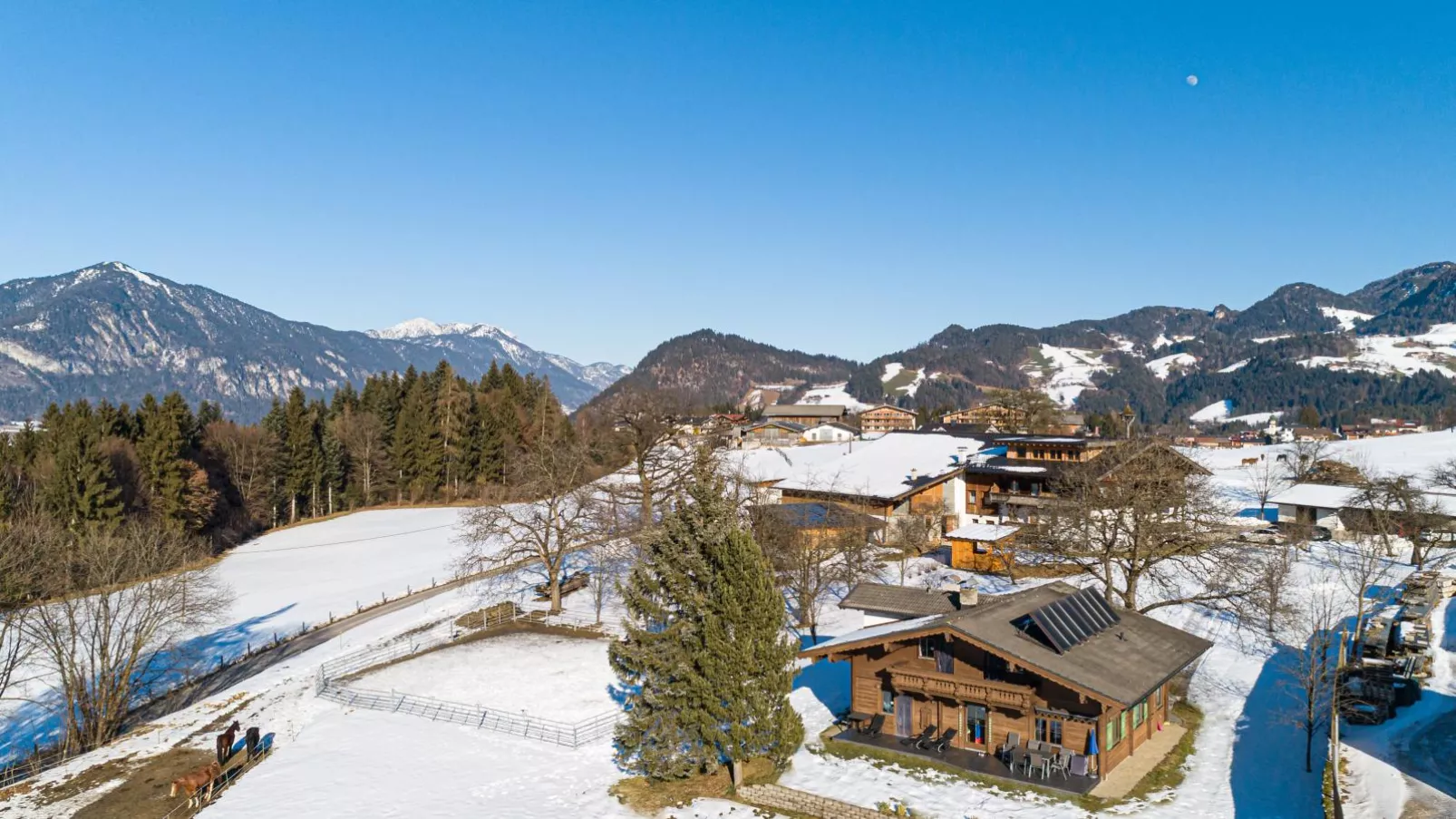 Chalet Rosa-Exterior winter