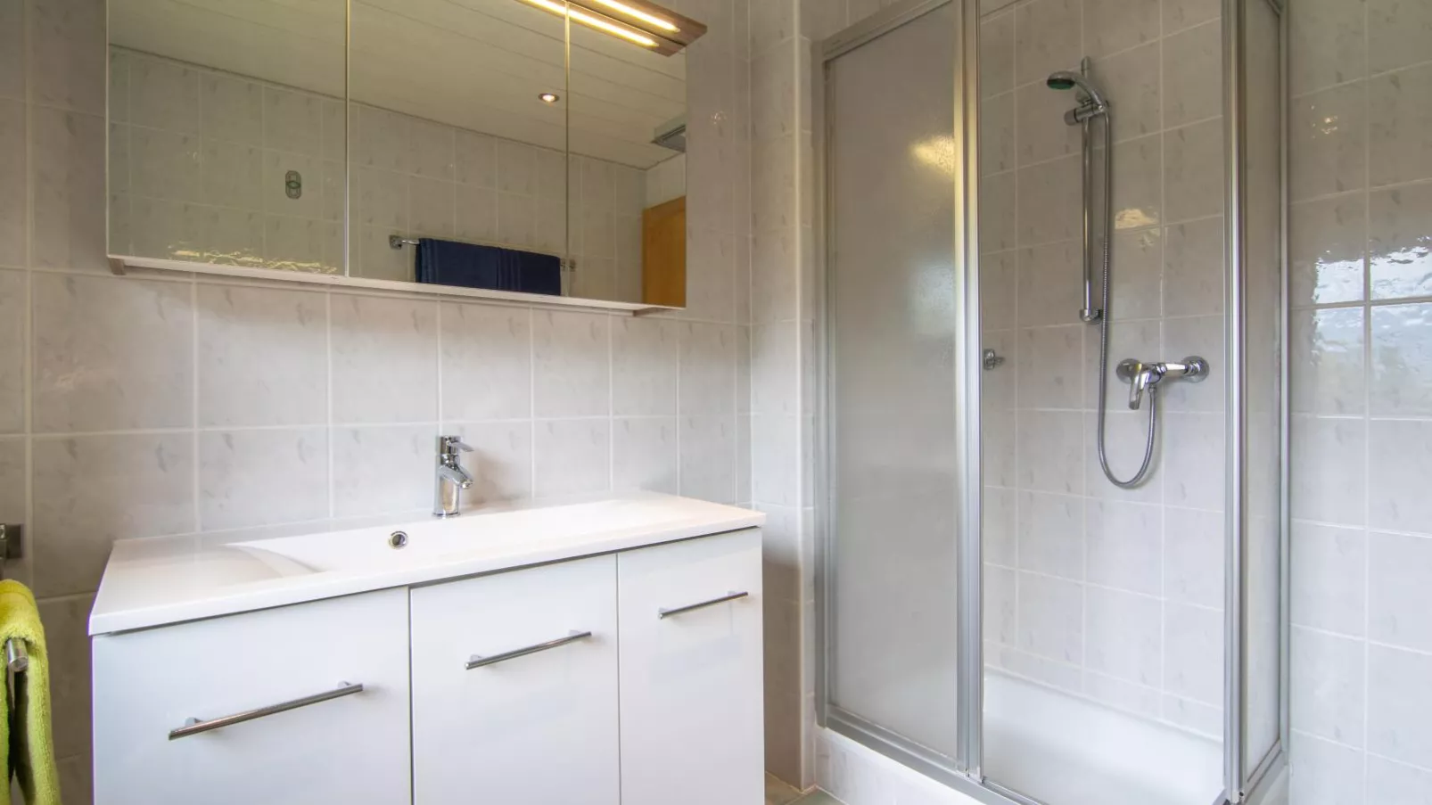Chalet Rosa-Bathroom