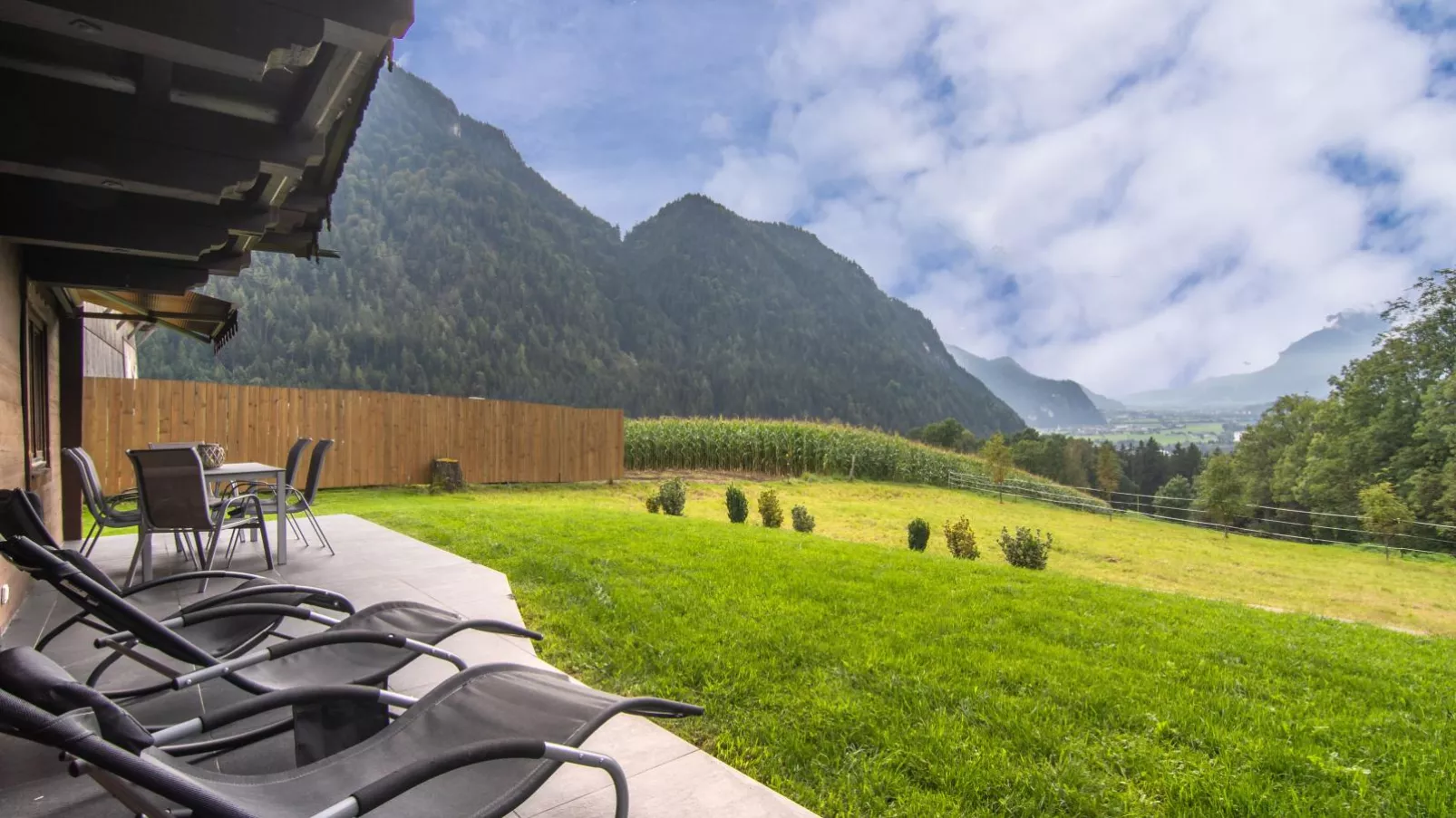 Chalet Rosa-View summer