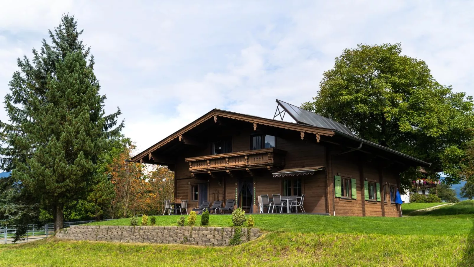 Chalet Rosa-Exterior summer