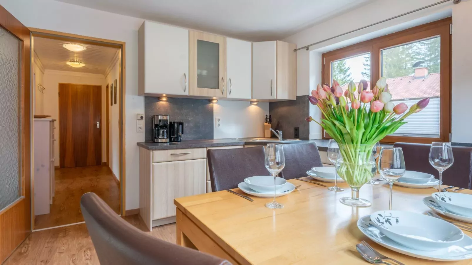 Haus Wald-Dining room