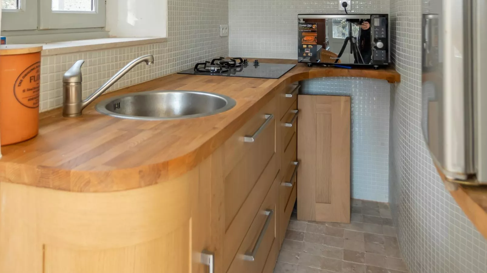 Gite La Folie-Kitchen