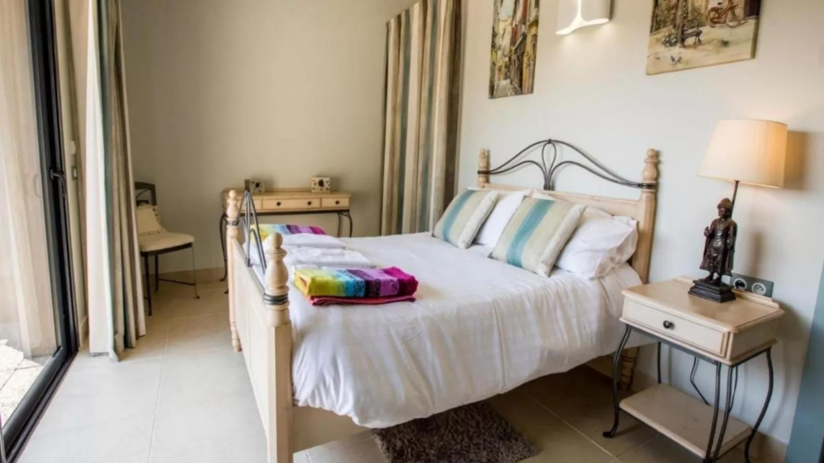 Gites de Saint Maurin-Bedroom