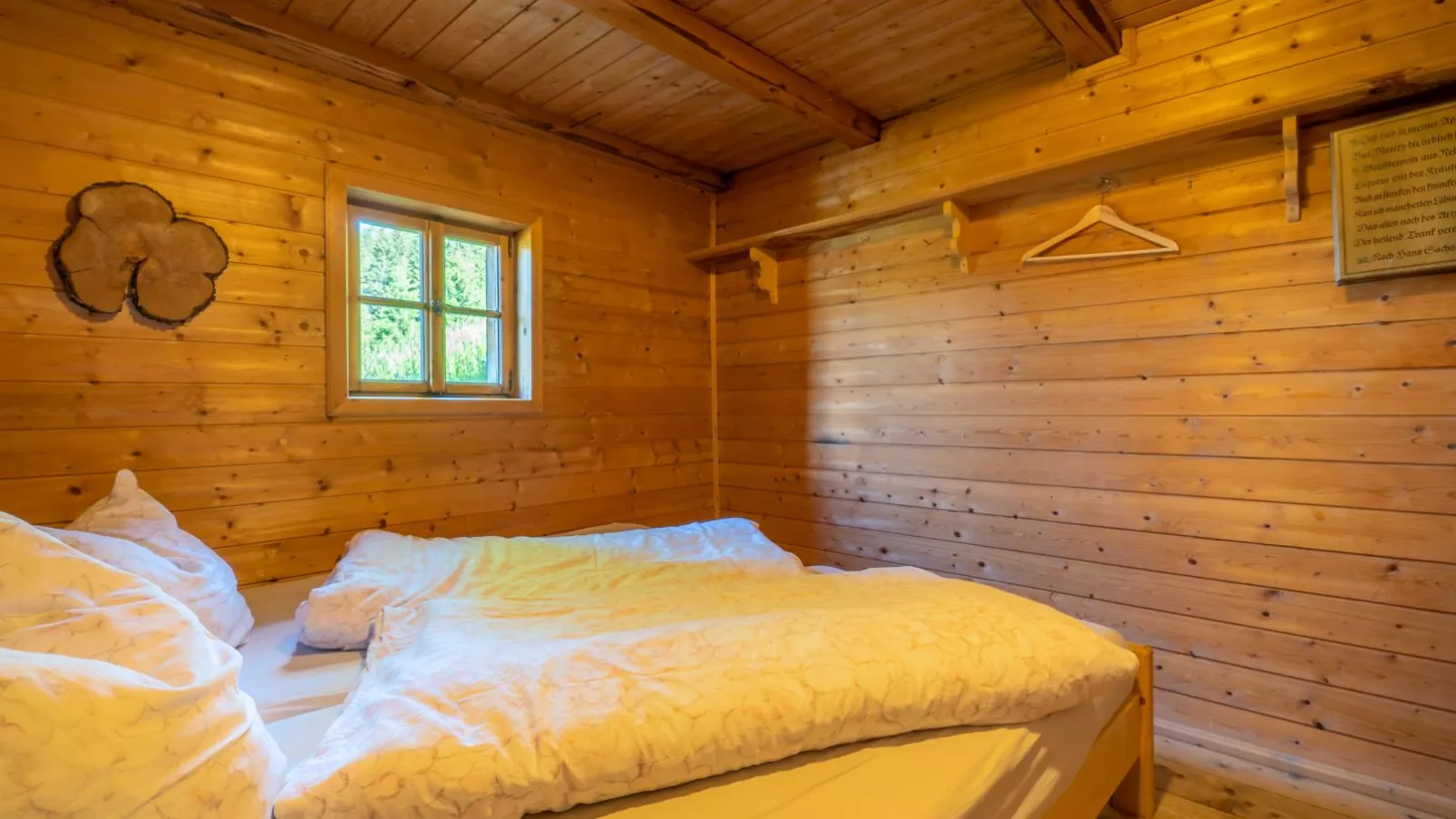 EAGGA-Niederleger Alm-Schlafzimmer