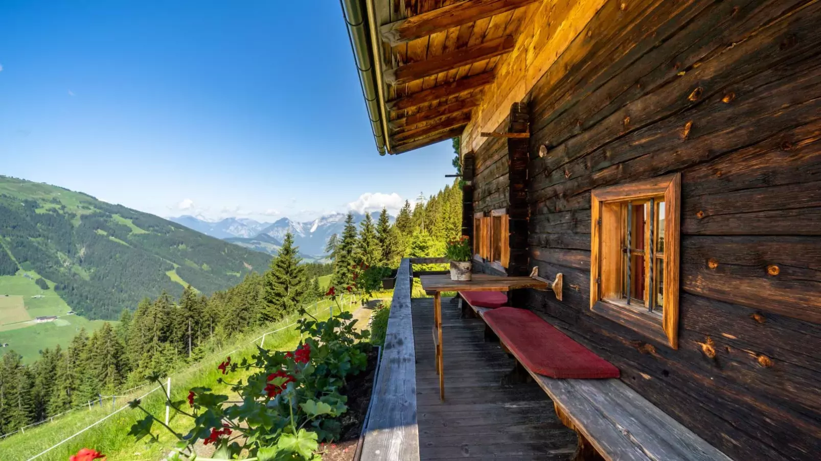 EAGGA-Niederleger Alm-Terrassenbalkon