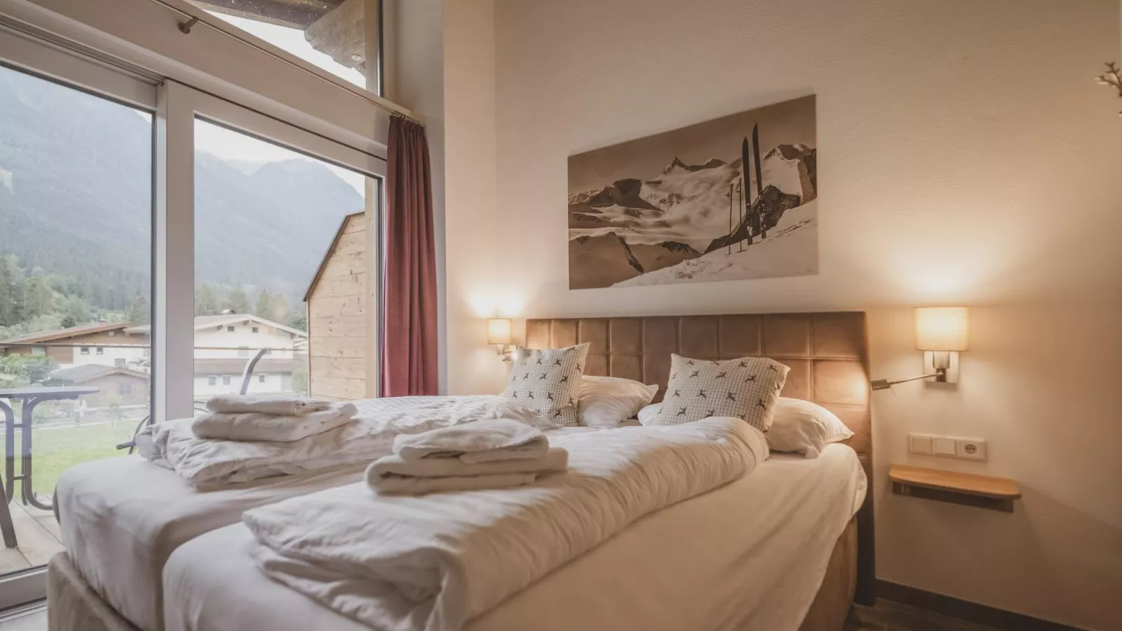 Lodge Amanda-Elise-Bedroom