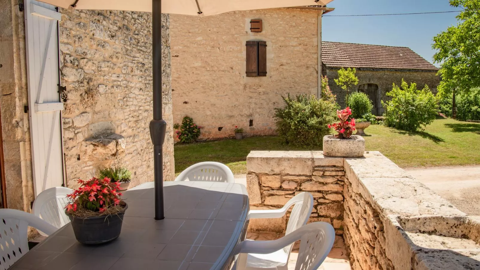 Maison Girou Haut-Terrassenbalkon