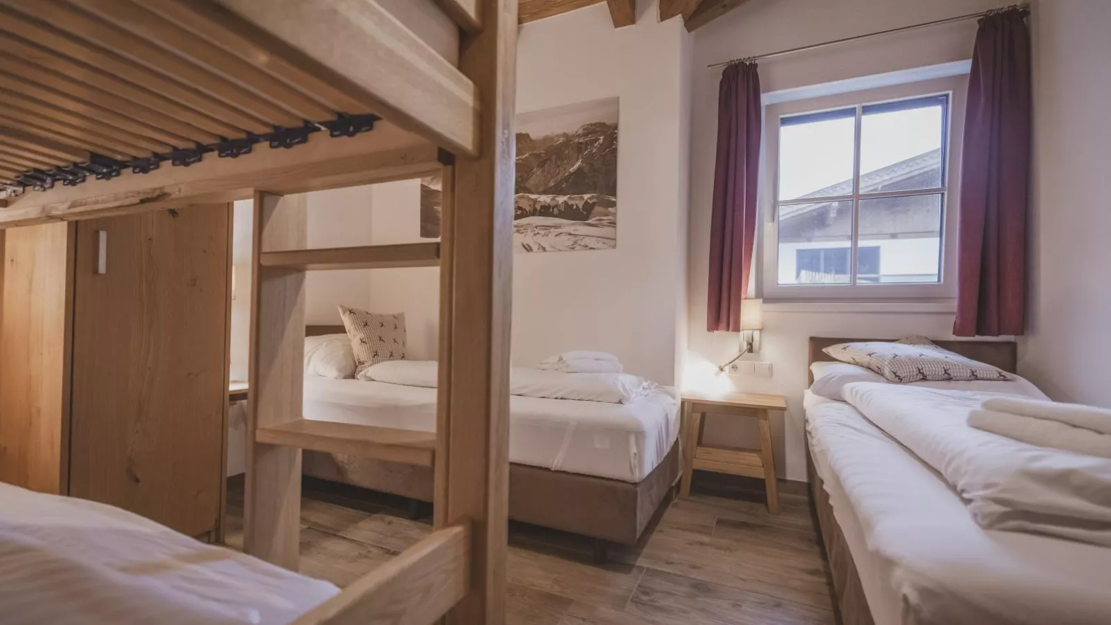 Lodge Amanda-Elise-Bedroom