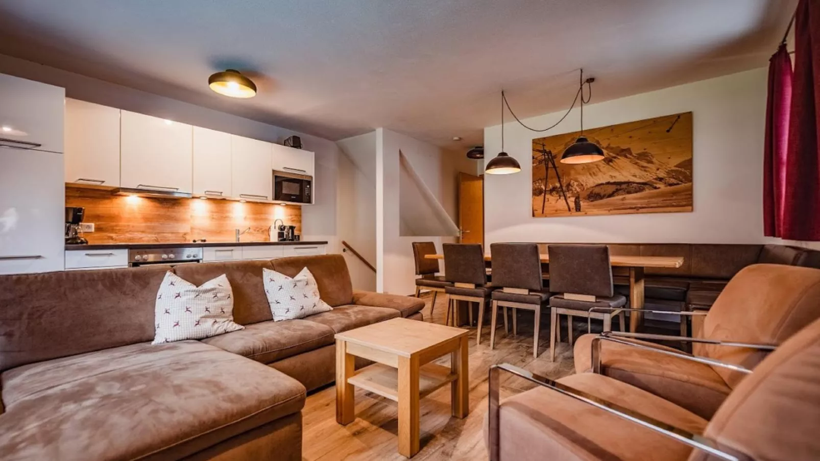 Lodge Elise-Living room