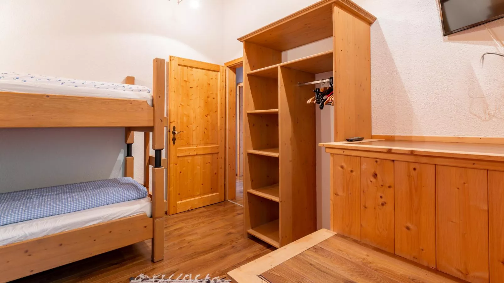 Emely-Chambre