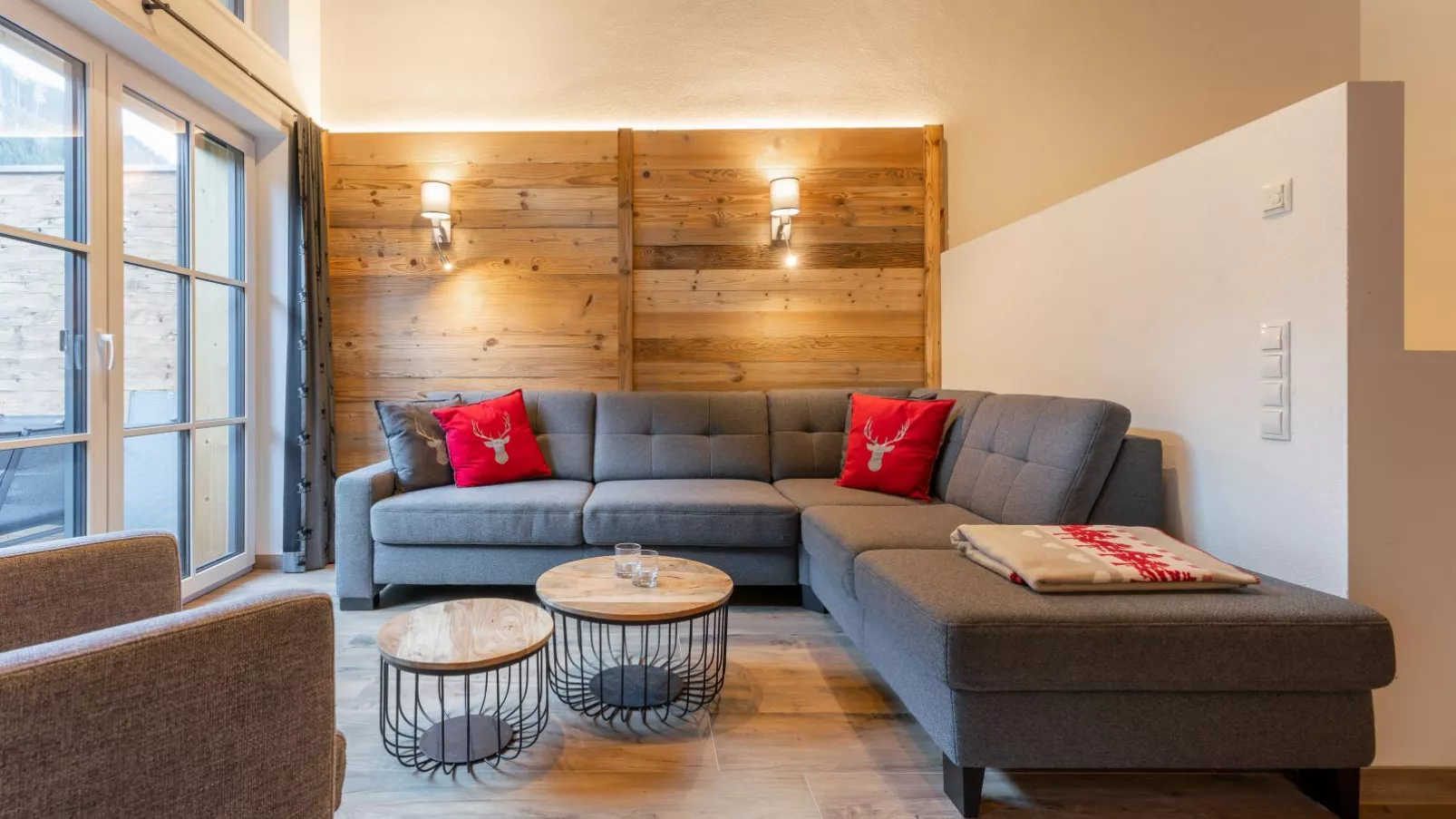 Pinzgau Lodge 2B-Living room