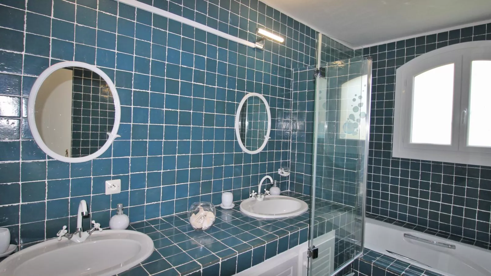 Villa Nycou-Salle de bain