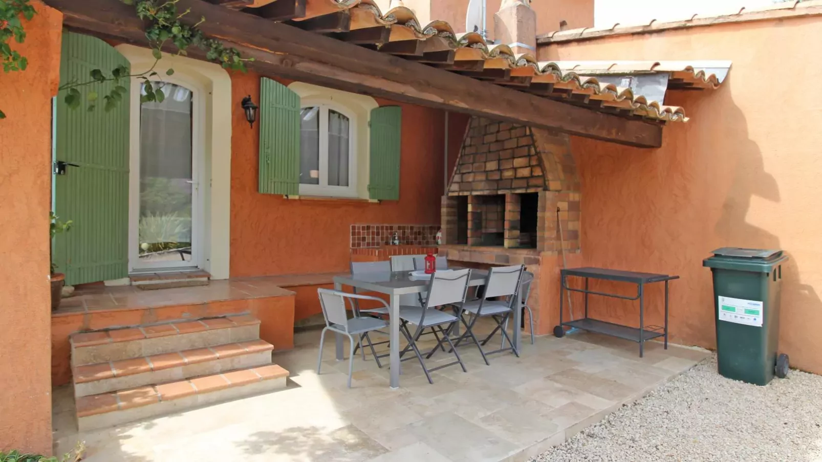 Villa Nycou-Balcon-terrasse