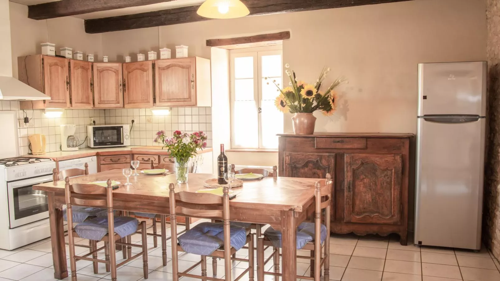 Gite Girou Haut-Dining room