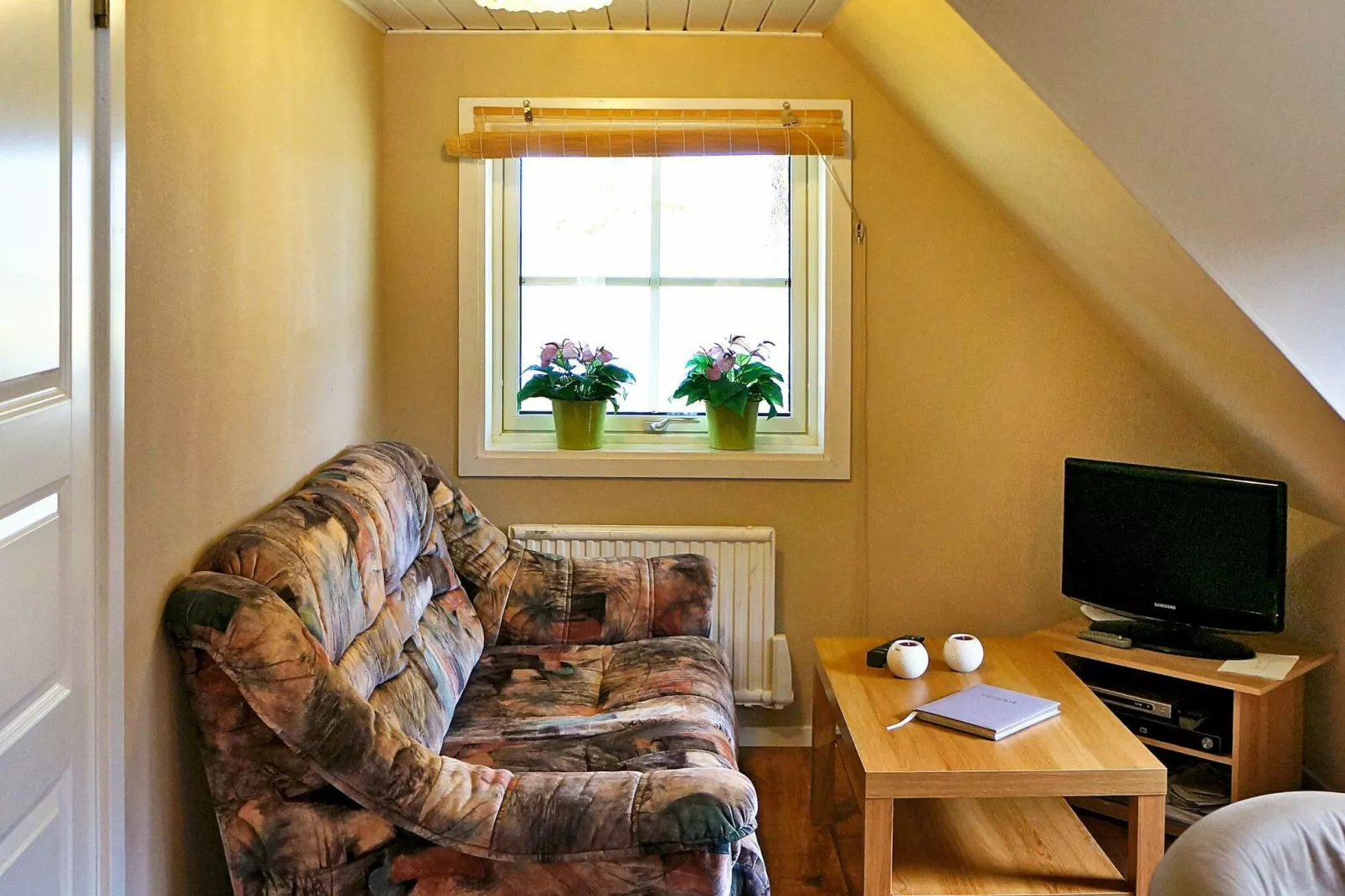 5 person holiday home in LÖNASHULT-By Traum