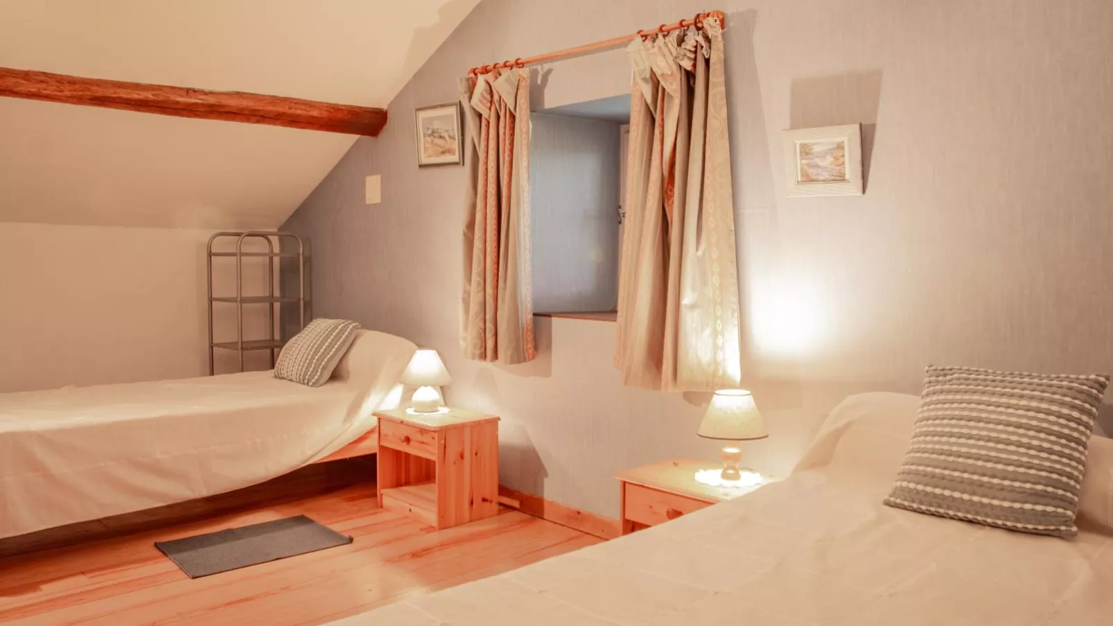 Gite Girou Haut-Bedroom
