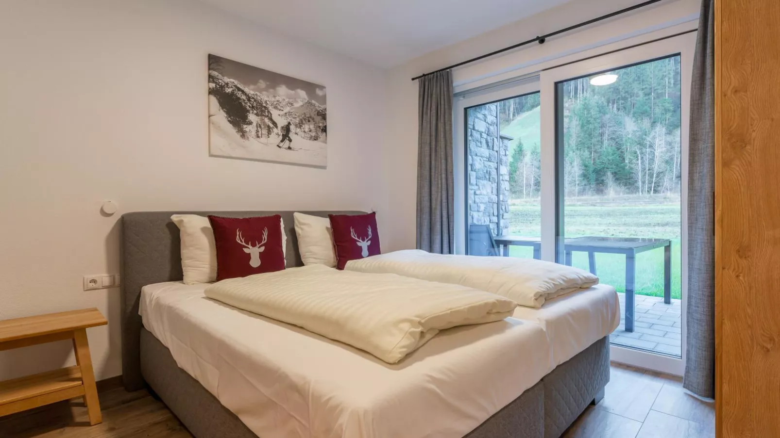 Pinzgau Lodge 2B-Bedroom