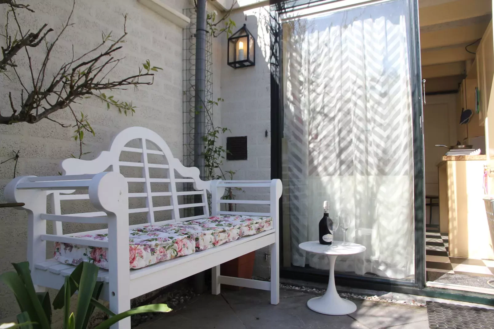 Romantisch Heiloo-Terrace balcony