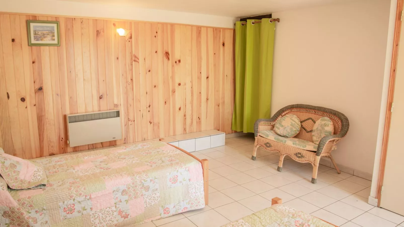 Gite Girou Haut-Bedroom